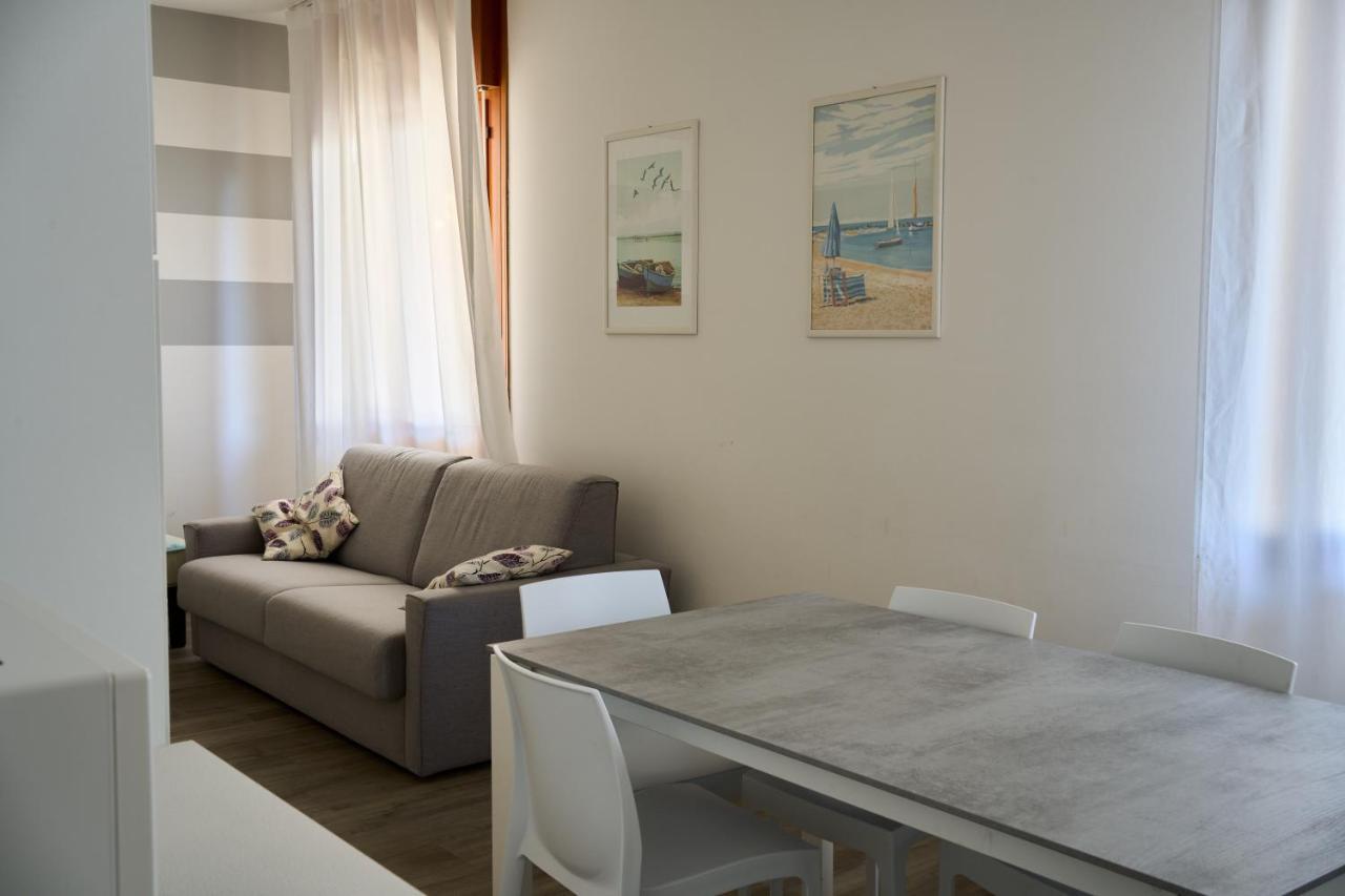 Appartamenti Diplomatic-Residence Fronte Mare-Piazza Torino-Lido Di Jesolo Zewnętrze zdjęcie