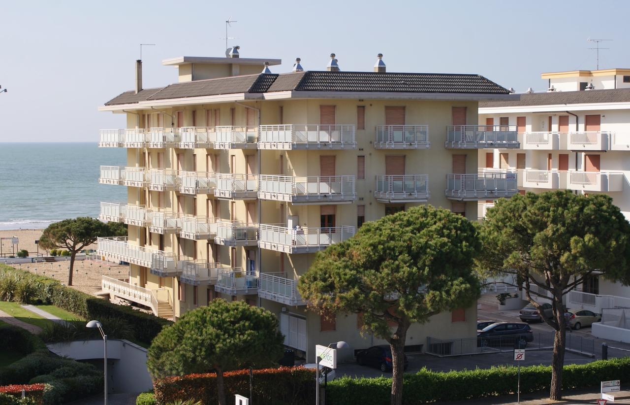 Appartamenti Diplomatic-Residence Fronte Mare-Piazza Torino-Lido Di Jesolo Zewnętrze zdjęcie